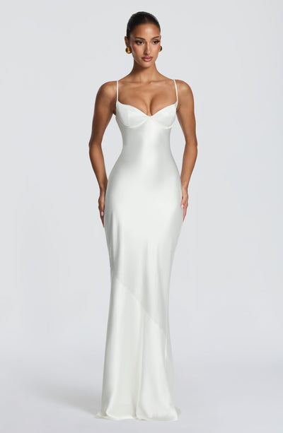 Dorota | Damska Satynowa sukienka maxi z usztywnianymi miseczkami